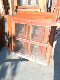 infissi esterni , buone condizioni.