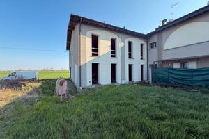 Villetta al rustico con giardino privato