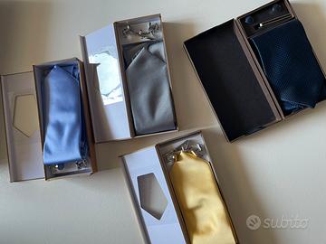 Set cravatta in seta con gemelli fermacravatta e