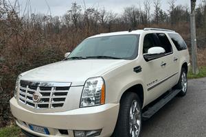 CADILLAC Escalade - 2008 ESV 6.2 V8 Sport Luxury