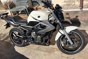 Yamaha   Xj6