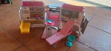 ambulanza barbie 