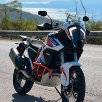 Ktm 1290 super adventure R Akrapovic