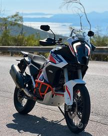 Ktm 1290 super adventure R Akrapovic