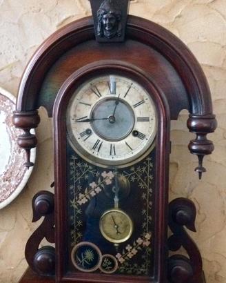 Orologio a pendolo da mensola 800