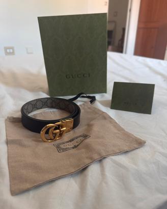 Cintura gucci reversibile (GG/Pelle nera) come new