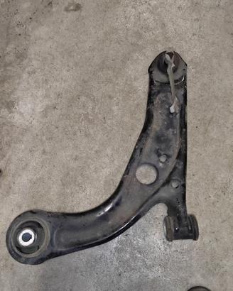 Braccio oscill ant. sx FIAT PANDA 1242cc benz 2012