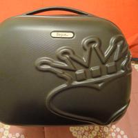 beauty case nero marca "SEGUE" 