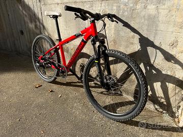 MTB Ragazzo Rockrider ST 900 rossa 24''