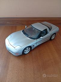 Chevrolet Corvette C5 - Burago - 1/18