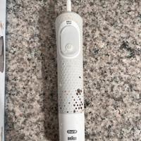 Spazzolino Oral-B Braun elettrico + base ricarica