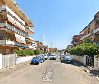 Torvaianica grazioso trilocale arredato