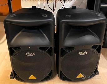 BEHRINGER Eurolive B615D