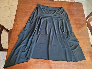 gonna nera taglio obliquo