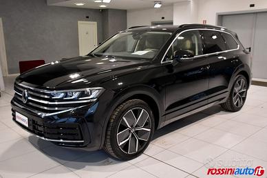 VOLKSWAGEN Touareg 3.0 TDI 231 CV TIPTRONIC ELEG