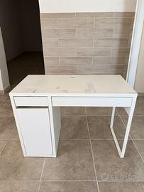 Ikea scrivania Micke Bianca