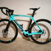 Bianchi oltre xr3 Ultegra di2 taglia 55 

