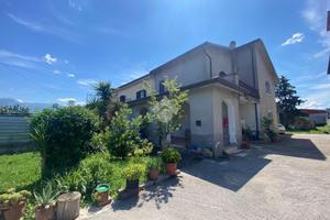 CASA SEMINDIPENDENTE A SORA