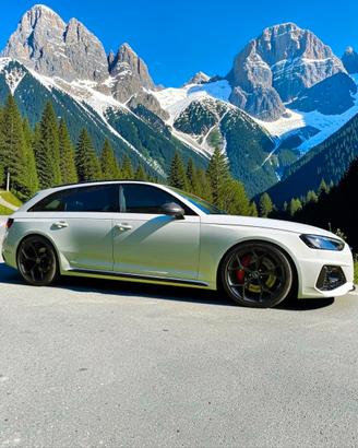Audi RS4 Competition Plus / Carbon Matt / Wagner 