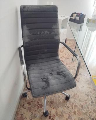 Sedia con ruote da scrivania