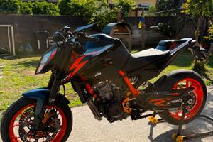 KTM DUKE 890 R