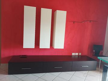 mobili e cassettiera porta TV 