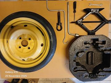 Set completo ruorino.Yaris D4D 2003 nuovo