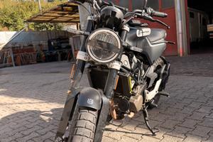 Husquarna Svartpilen 125