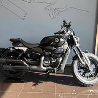 Benelli Leoncino 400 Bobber