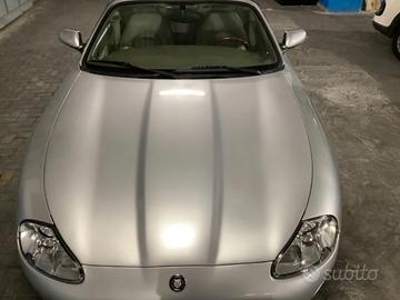 Jaguar xk8 convertibile