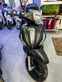 Piaggio Beverly 300 i.e. Nero satinato