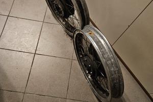cerchi borrani guzzi T3 california 