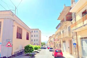 Intera casa con grandissimo garage