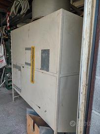 Silos in metallo per stoccaggio.