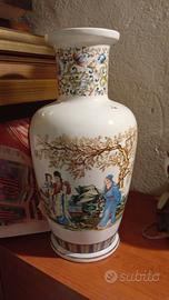 ANFORA CON IMMAGINE DIPINTA