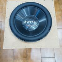 soobwoofer 15" Pioneer