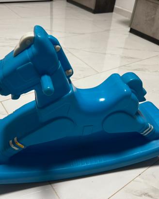 Cavallo a dondolo per bambini in plastica blu