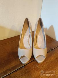 décolleté spuntata 