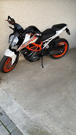KTM duke 390