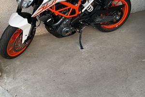 KTM duke 390