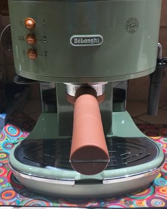 macchina per caffè espresso e cappuccino DELONGHI 
