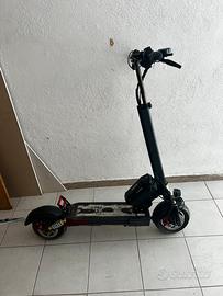Monopattino elettrico kugoo