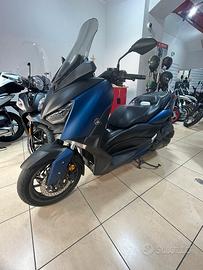 Yamaha X-Max 400