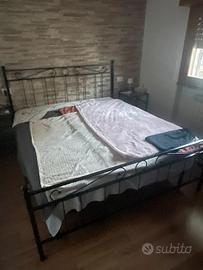 Letto matrimoniale in ferro