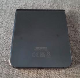 Samsung Galaxy Z Flip 5 - Per pezzi di ricambio 