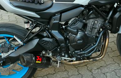 akrapovic racing line mt 07 2025 