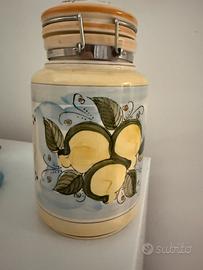 Barattolo in ceramica artistica