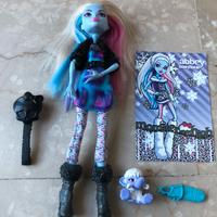 BAMBOLA MONSTER HIGH ABBEY BOMINABLE