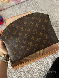 Pochette Louis Vuitton Cosmetique GM