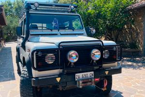Land rover defender 110c station wagon